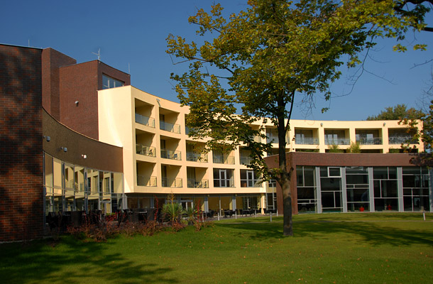 Prémium pihenés a Balaton partján: Hotel Azúr Prémium*****